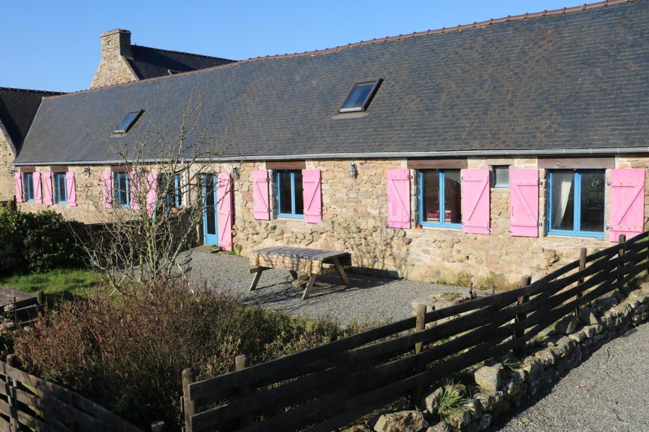 Les Gites Aux Volets Roses Landunvez Kültér fotó